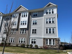 4 Peters Farm Way 206, Westborough MA 01581