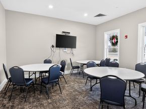 4 Peters Farm Way 206, Westborough MA 01581
