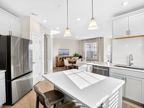 4 Peters Farm Way 206, Westborough MA 01581