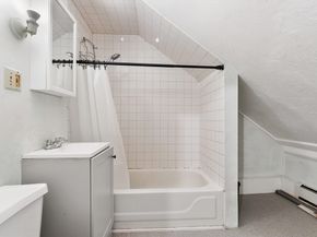 23 Mount Vernon St, Gloucester MA 01930