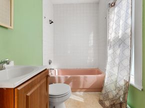 23 Mount Vernon St, Gloucester MA 01930