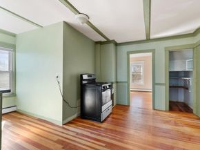 23 Mount Vernon St, Gloucester MA 01930