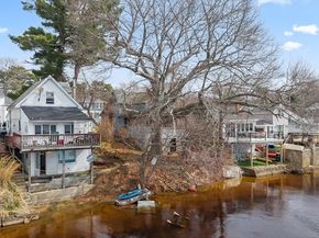 15 Ocean Ave, Halifax MA 02338