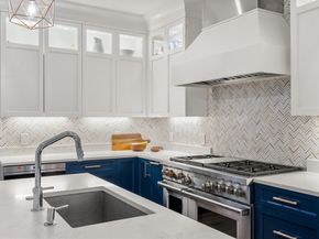 11 Hilliard 1, Cambridge MA 02138