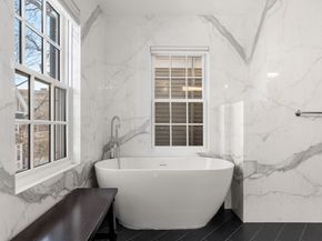 11 Hilliard 1, Cambridge MA 02138