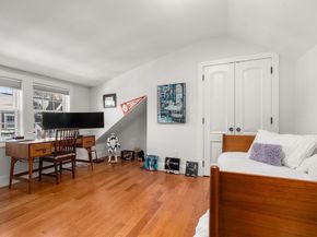 11 Hilliard 1, Cambridge MA 02138