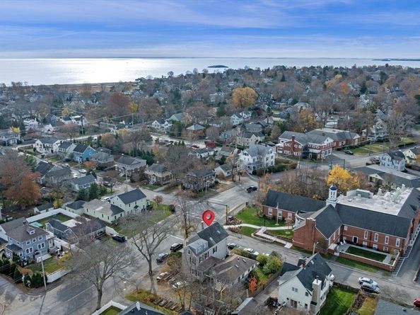 1 Maverick St 2, Marblehead MA 01945