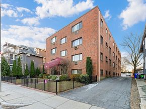425 S Huntington 6, Boston MA 02130