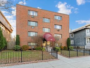 425 S Huntington 6, Boston MA 02130