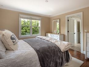 6 Ocean Breeze Ln, Mattapoisett MA 02739