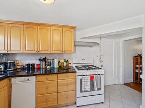 6 Garden Ct 5, Cambridge MA 02138