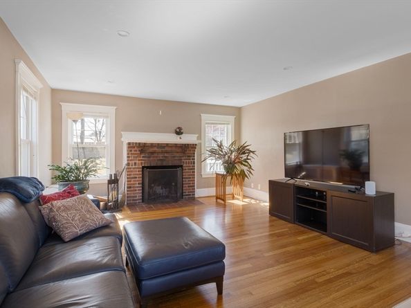 428 Boylston St, Brookline MA 02445