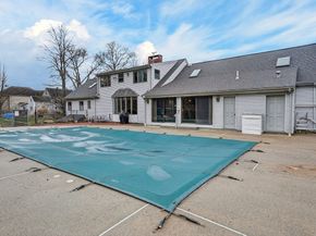 38 Oakland St, Medway MA 02053
