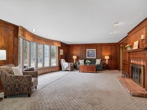 38 Oakland St, Medway MA 02053