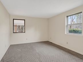 38 Oakland St, Medway MA 02053