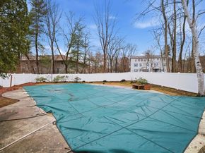 111 Brigham St 19A, Hudson MA 01749