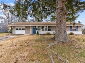 529 Howard St, Brockton MA 02302