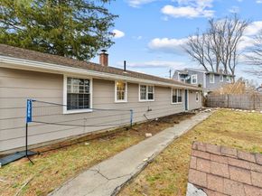 529 Howard St, Brockton MA 02302