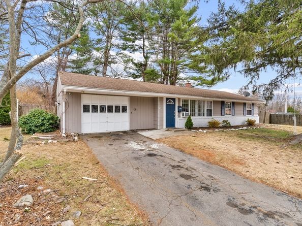 529 Howard St, Brockton MA 02302