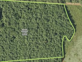 1386 Pleasant Street, Athol MA 01331
