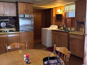 1386 Pleasant Street, Athol MA 01331