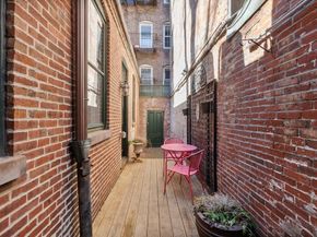 22 Joy St, Boston MA 02114