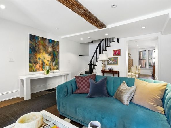 22 Joy St, Boston MA 02114