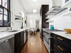 22 Joy St, Boston MA 02114