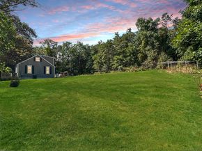 49 Smith Hanson Rd, North Brookfield MA 01535