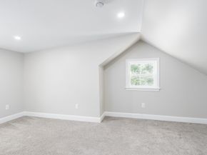 49 Smith Hanson Rd, North Brookfield MA 01535