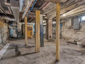 25 Tremont St, Brockton MA 02301