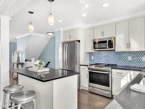 14 Hines Way 14, Newburyport MA 01950