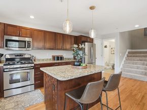 4 Patriots Blvd 4, Hopkinton MA 01748