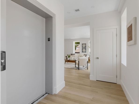 24 Auburn PH, Brookline MA 02446