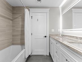 4 Hazeltine Rd, Upton MA 01568
