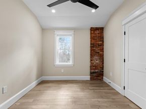 4 Hazeltine Rd, Upton MA 01568