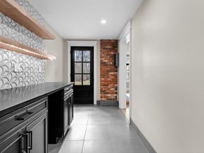 4 Hazeltine Rd, Upton MA 01568