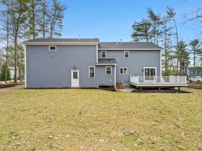 4 Hazeltine Rd, Upton MA 01568