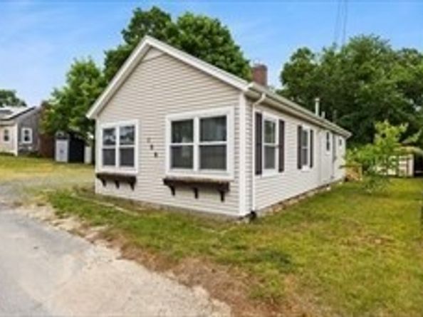 106 Circuit Ave, Wareham MA 02571