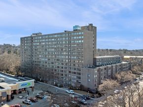 1731 Beacon St 721, Brookline MA 02445