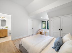 92 Hill St, Lexington MA 02421