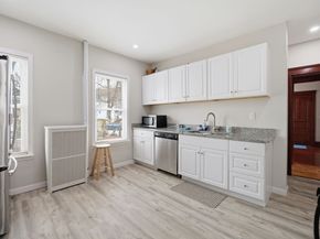 9 Englewood Ave, Worcester MA 01603