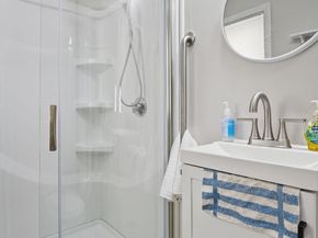 9 Englewood Ave, Worcester MA 01603