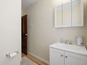 9 Englewood Ave, Worcester MA 01603