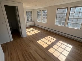 37 Clinton Rd, Melrose MA 02176