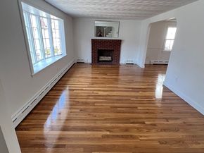 37 Clinton Rd, Melrose MA 02176