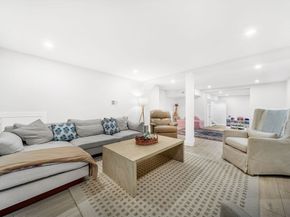 265 Weston Rd, Wellesley MA 02482