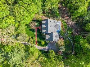 153 Walpole St, Dover MA 02030