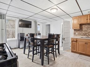 154 Perry Ave, Worcester MA 01610