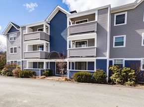 1210 Vfw Parkway 11, Boston MA 02132
